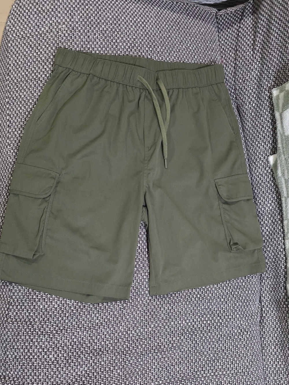 SHEIN Men's Olive Drawstring Cargo Shorts